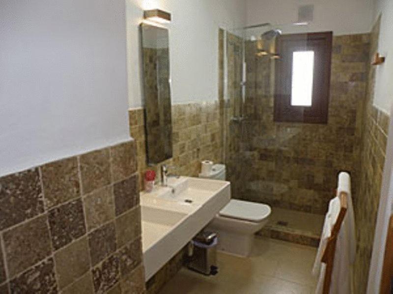 Hostal Extramuros Conil De La Frontera Exterior foto